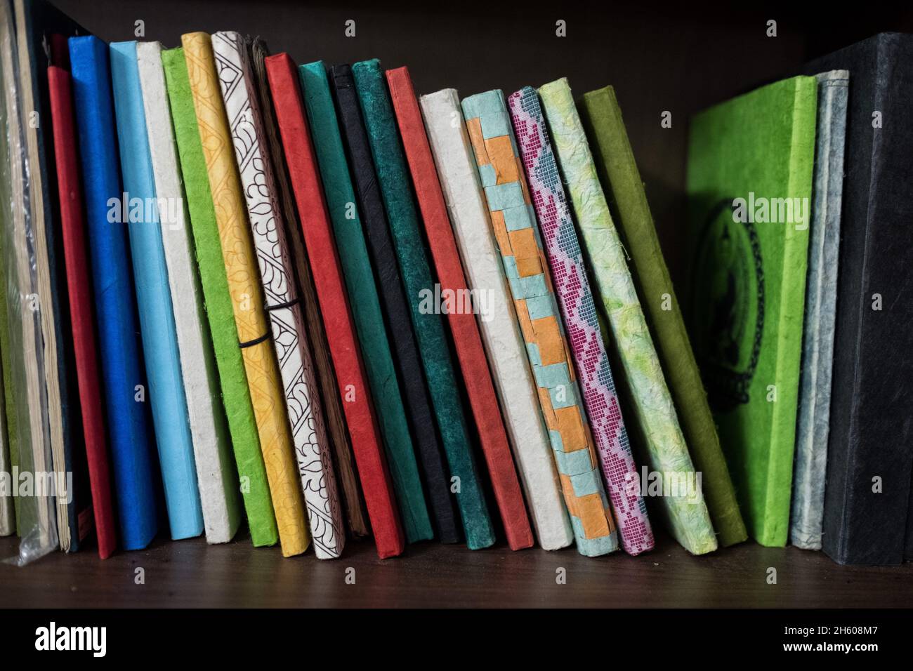 Octobre 2017.Produits de papier d'écorce de lokta à Himalayan Bio Trade Pvt.Ltd. Katmandou, Népal. Banque D'Images