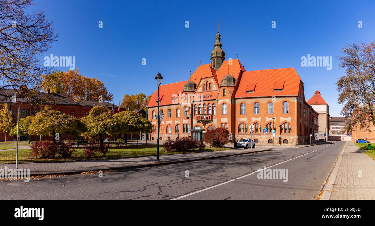 Une photo de l'hôtel de ville de Vítkovice. Banque D'Images