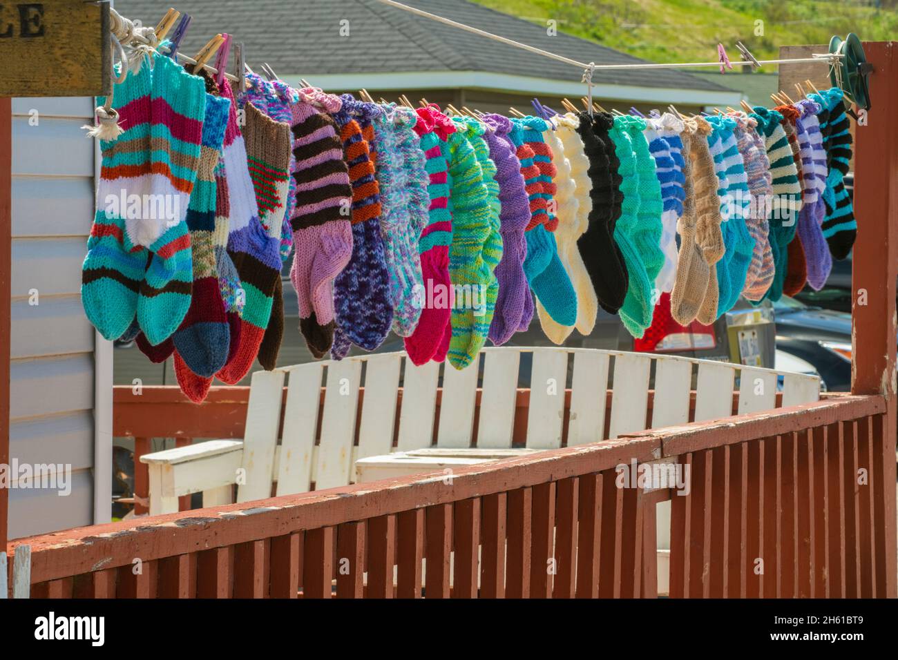 Vêtements en bonneterie à vendre – chaussettes, mitaines, chapeaux, Trout River, Terre-Neuve-et-Labrador, T.-N.-L., Canada Banque D'Images