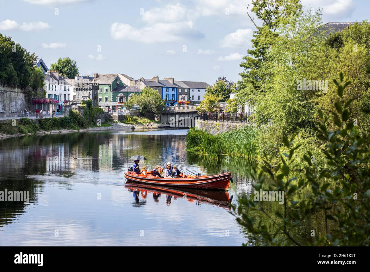 Excursion en bateau sur la rivière Nore le jour de l'été, Kilkenny, comté de Kilkenny, Irlande Banque D'Images