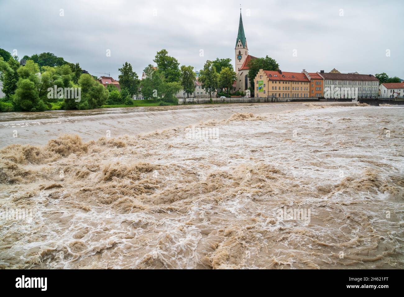 déversoir du tueur lors des inondations à kempten, bavière Banque D'Images