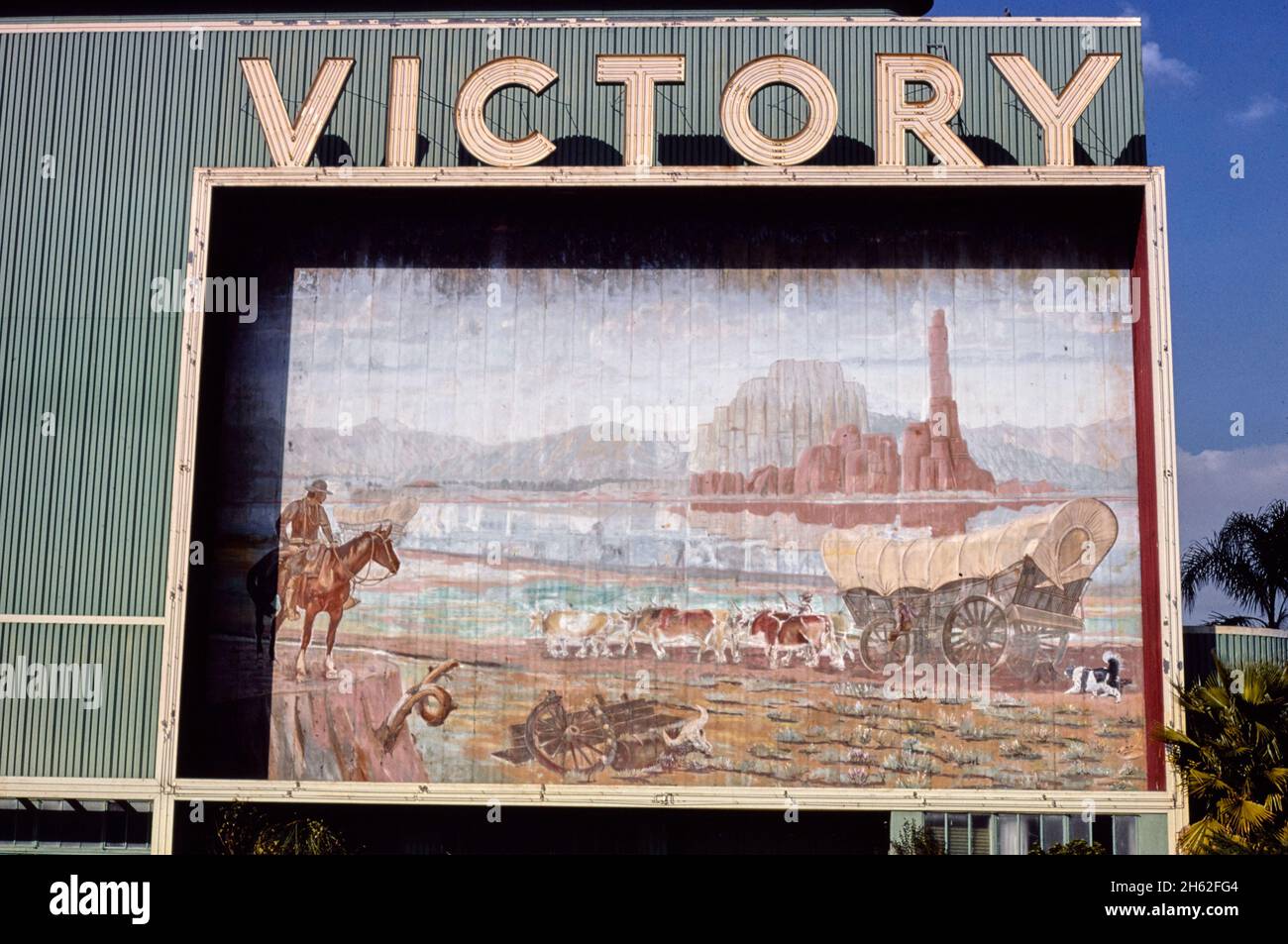 Victory Drive-In Theatre, Victory à l'ouest de Coldwater Canyon, Van Nuys, Californie; ca.1977 Banque D'Images