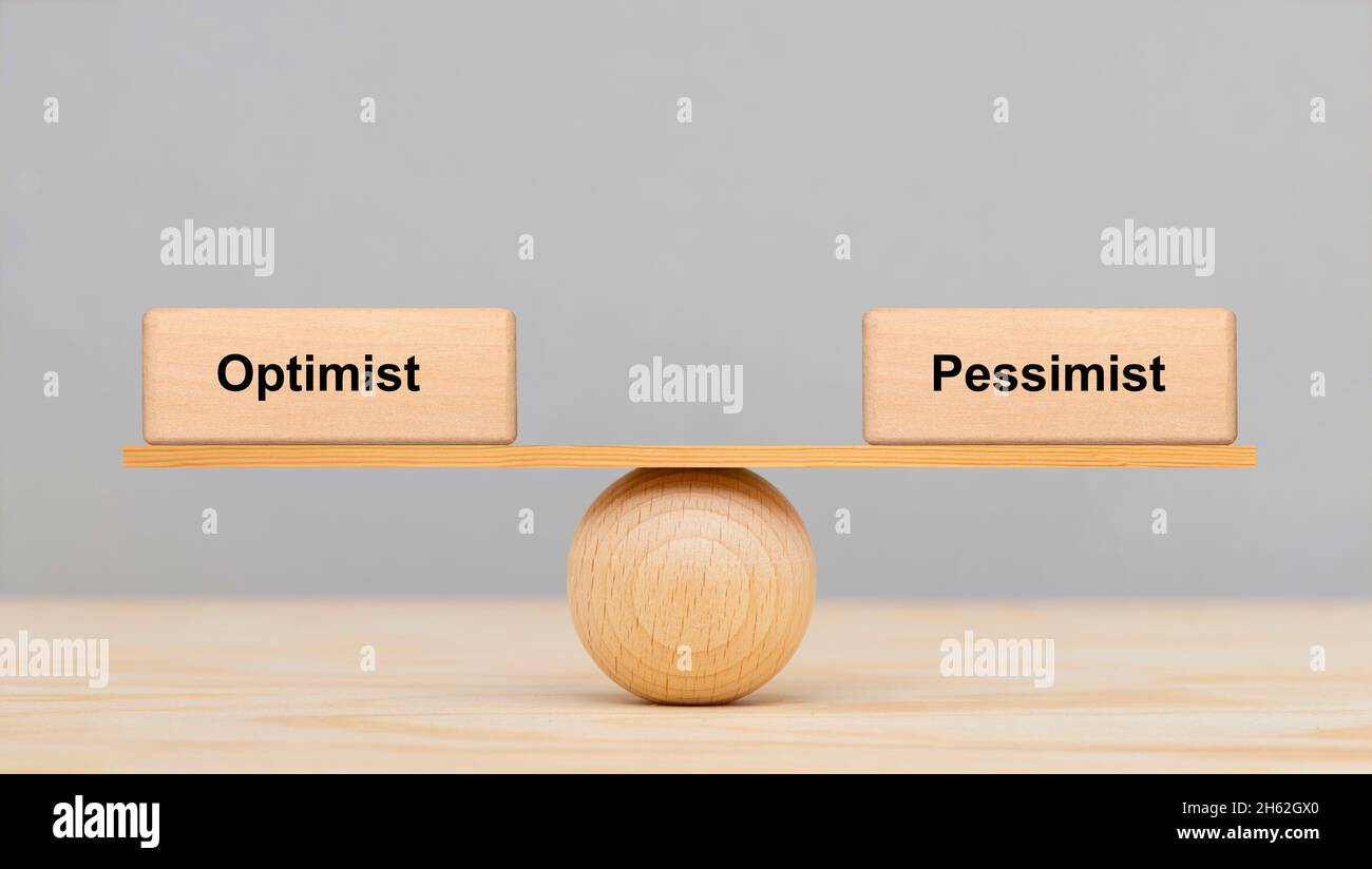 optimisme et pessimisme dans l'équilibre Banque D'Images