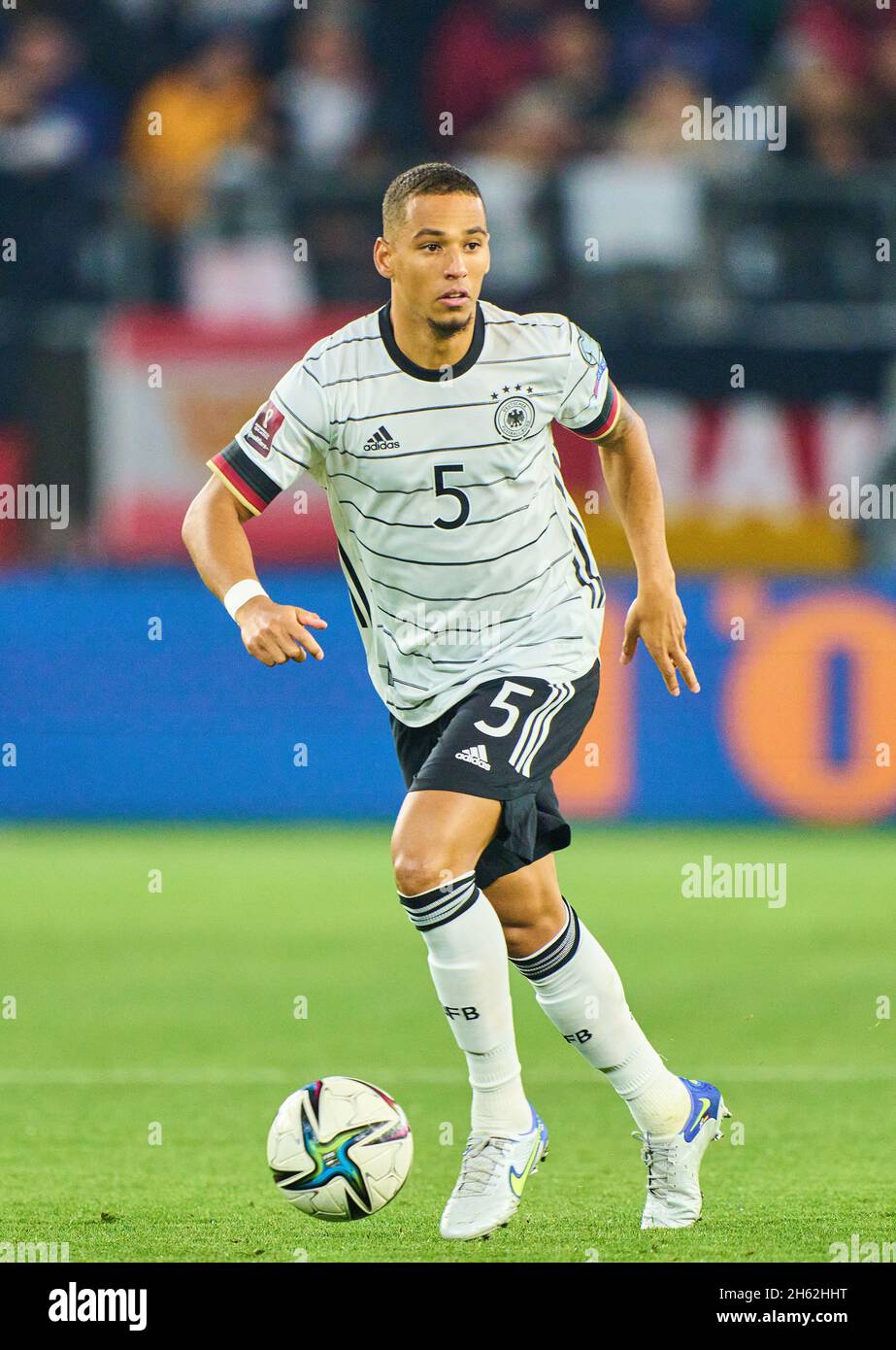 Thilo Kehrer, DFB 5 dans le match ALLEMAGNE - LIECHTENSTEIN 9-0 qualification pour les Championnats du monde 2022 au Qatar, WM Quali, saison 2021/2022, 11 nov. 2021 à Wolfsburg,Allemagne.© Peter Schatz / Alamy Live News Banque D'Images