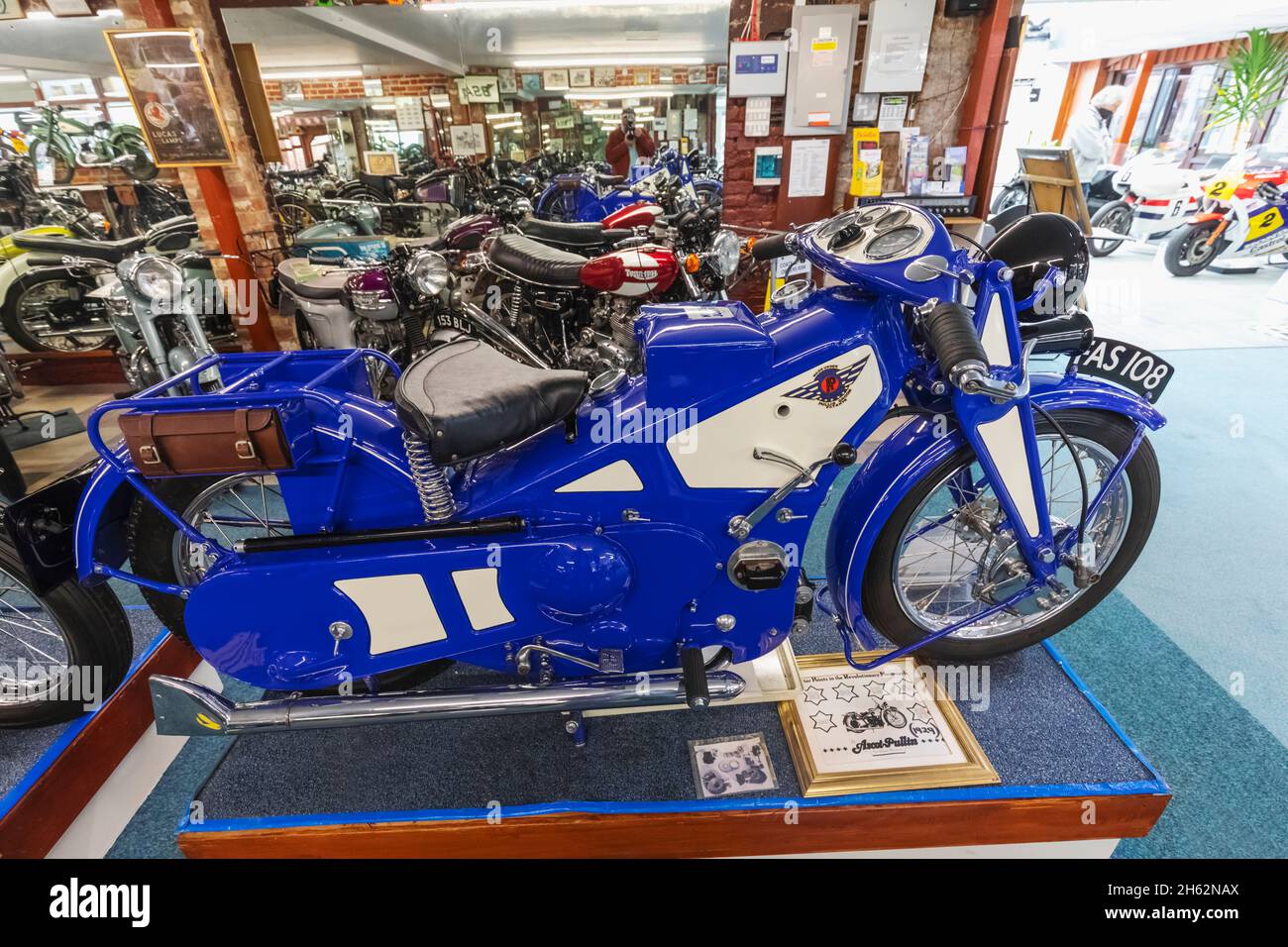 angleterre,hampshire,nouvelle forêt,nouvelle milton,le musée de la moto sammy miller,la moto d'époque ascot pullin Banque D'Images