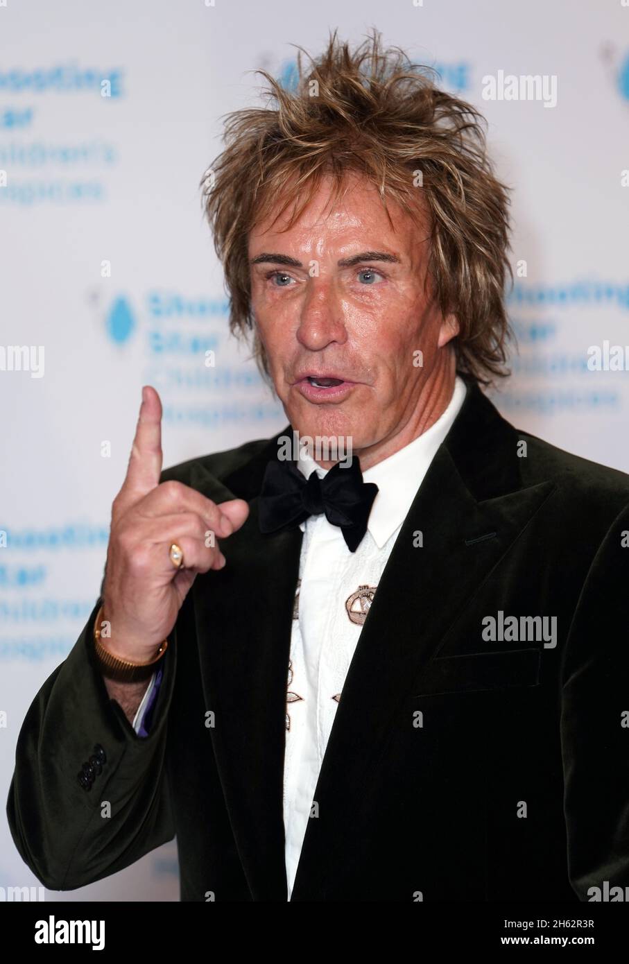 Charlie Mullins arrive pour le Star ball de tir annuel en aide à l'association caritative Shooting Star Children's Hospices, au Royal Lancaster, à Londres.Date de la photo : vendredi 12 novembre 2021. Banque D'Images