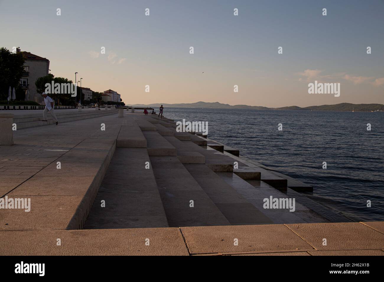 les marches d'orgue de mer - une attraction célèbre à la promenade du bord de mer à zadar, dalmatie, croatie Banque D'Images