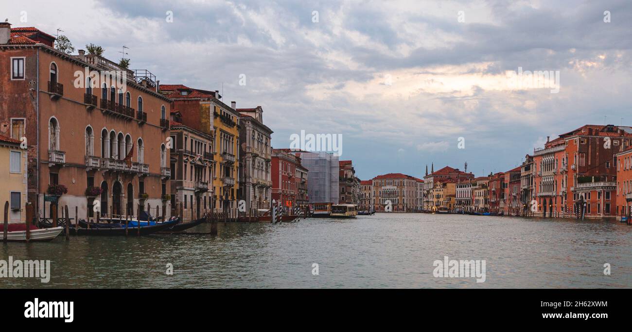 Transports en commun venise Banque de photographies et d’images à haute résolution Alamy