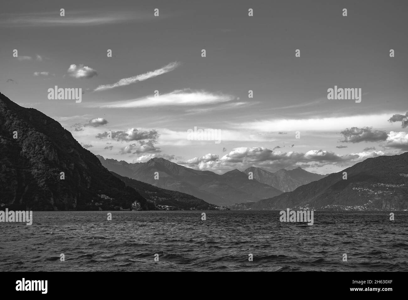 au lac de côme, en italie, à la promenade du lac menaggio, ville de menaggio Banque D'Images