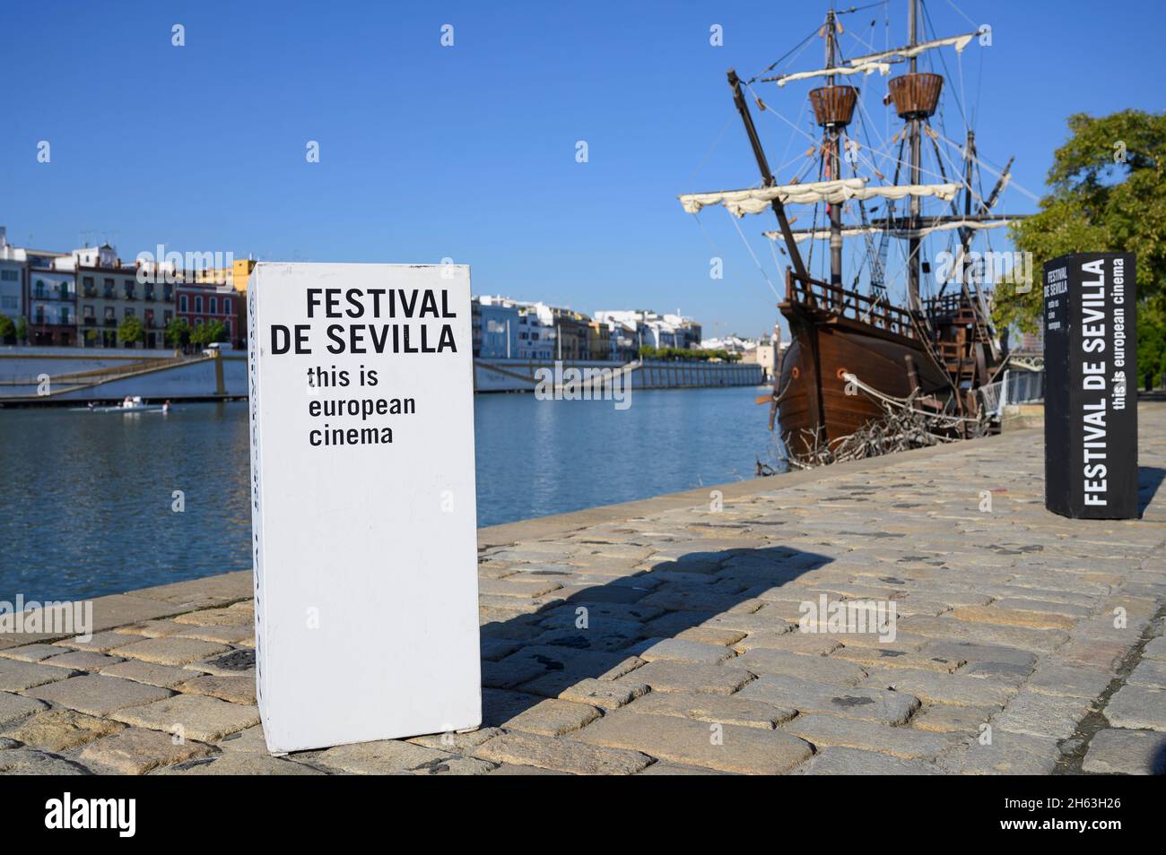 12 novembre 2021, Séville, Séville, Espagne: Une photo du kiosque du Festival du film de Séville 2021 lors d'une séance photo le 12 novembre 2021 (Credit image: © Ngel GarcÃ­A/Pacific Press via ZUMA Press Wire) Banque D'Images