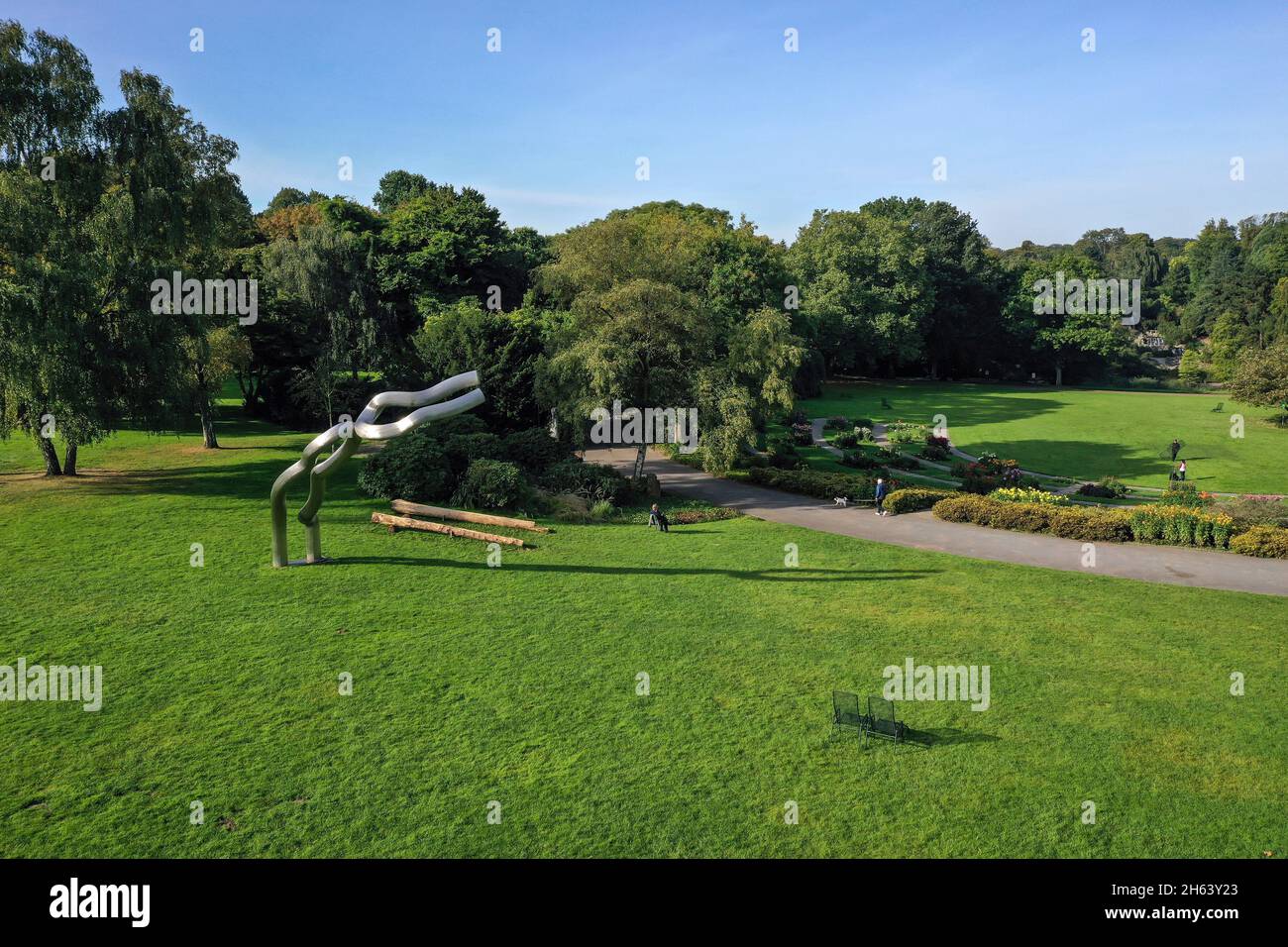 essen,rhénanie-du-nord-westphalie,allemagne - grugapark,un parc à essen,a été créé à partir de la première grande exposition horticole de la région de la ruhr en 1929 et a été la zone du parc pour le spectacle horticole fédéral en 1965. dans le parc il y a plus de quarante sculptures par des sculpteurs importants, ici orion von matschinsky -denninghoff (1987). Banque D'Images