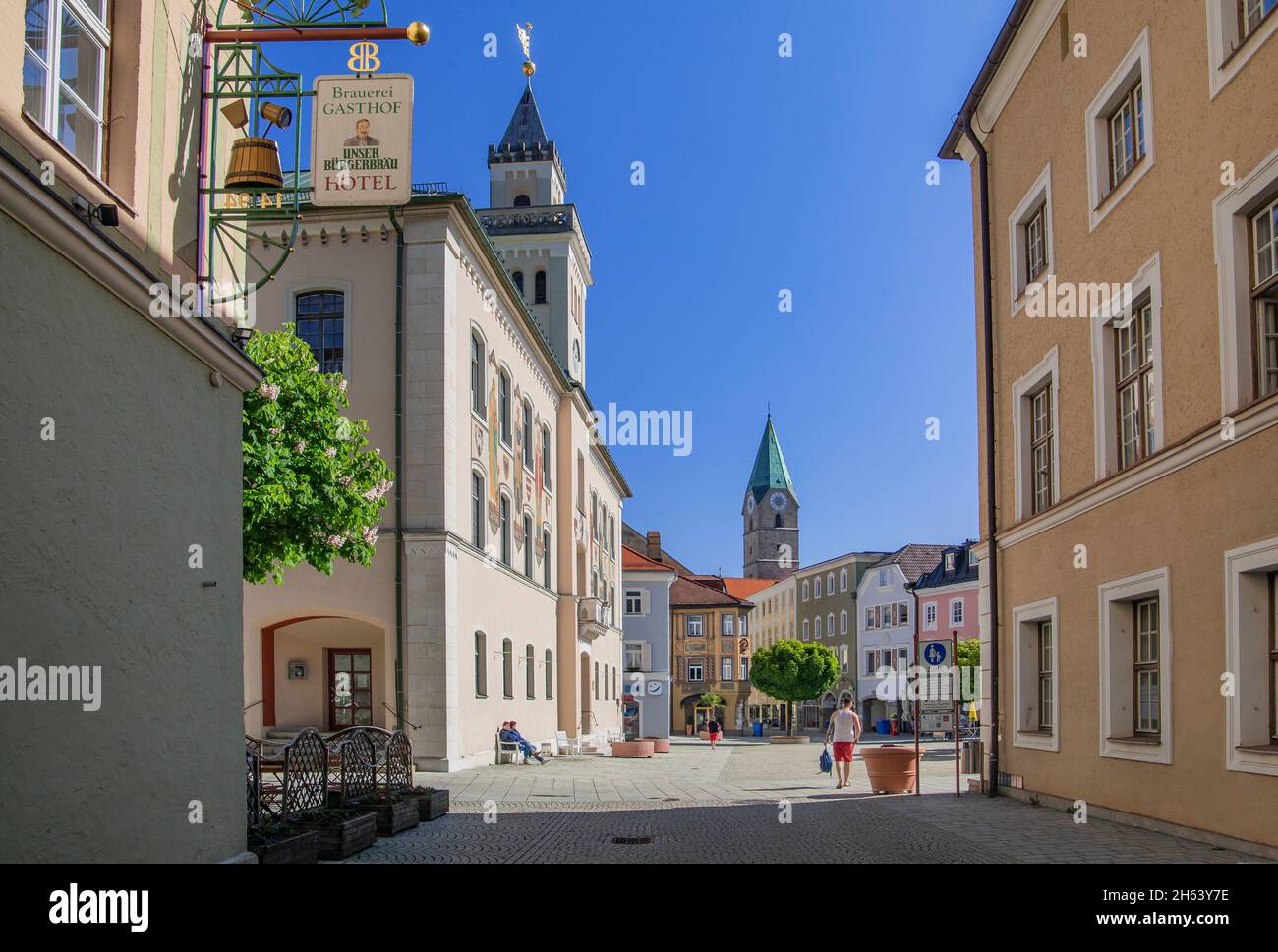 ancienne mairie sur rathausplatz dans la vieille ville, bad reichenhall, saalachtal, alpes berchtesgaden, berchtesgadener land, haute-bavière, bavière, allemagne Banque D'Images