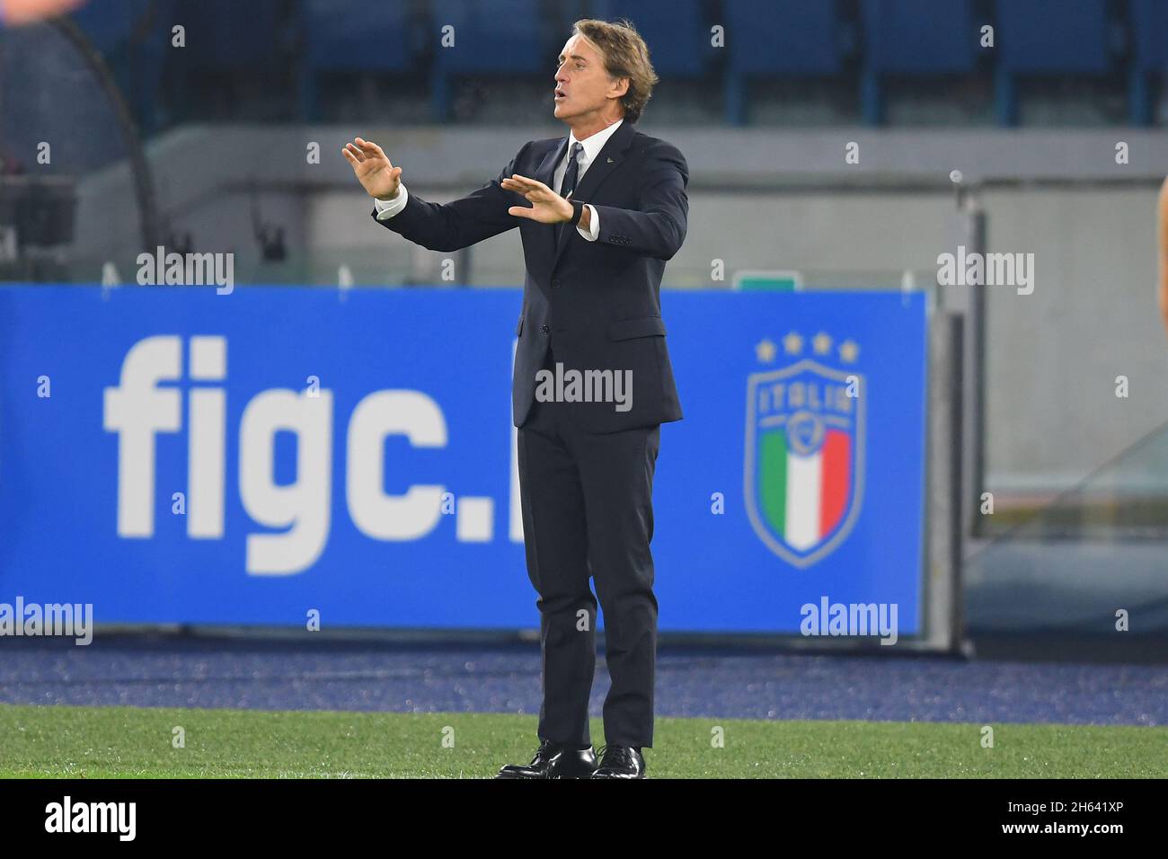 ROME, ITALIE - novembre 12 : l'entraîneur principal Roberto Mancini d'Italie en gestes pendant la coupe du monde qualificatifs du match de football du Groupe C entre l'Italie et Svizz Banque D'Images