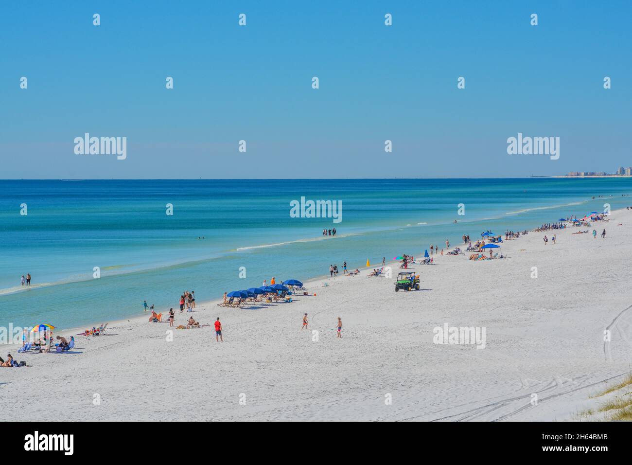 Belle plage de sable blanc de Miramar Beach sur le golfe du Mexique à South Walton, Floride Banque D'Images