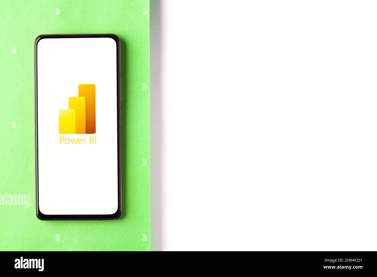 West Bangal, Inde - 11 novembre 2021 : logo Microsoft Power BI sur l'écran du téléphone. Banque D'Images
