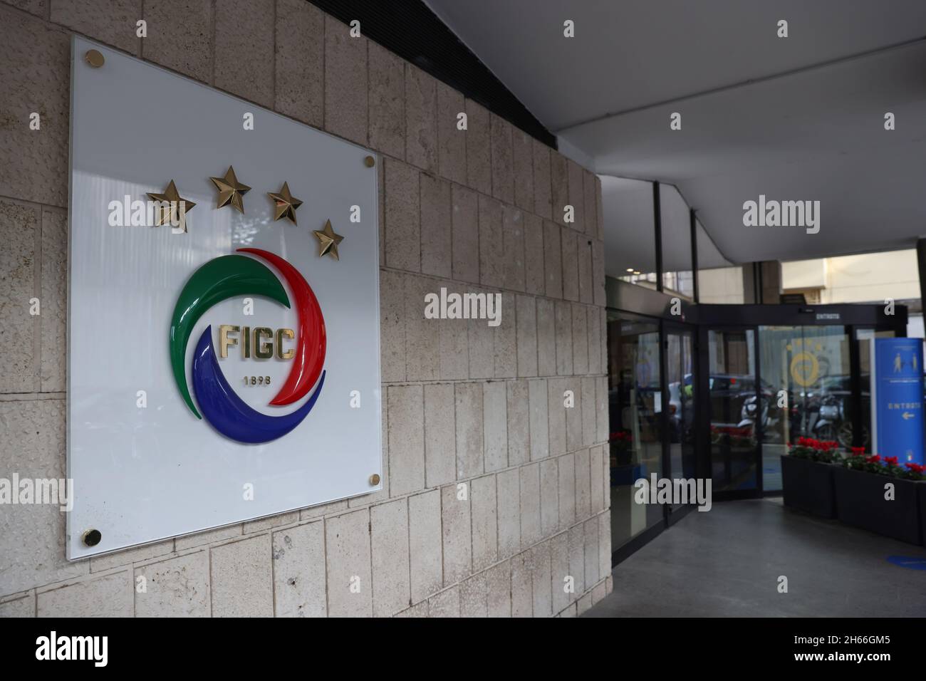 Rome, Italie, 12 novembre 2021.Le logo de la FIGC est sen sur la façade du siège de Rome avant le match des qualificatifs de la coupe du monde de la FIFA au Stadio Olimpico, Rome.Le crédit photo devrait se lire: Jonathan Moscrop / Sportimage Banque D'Images