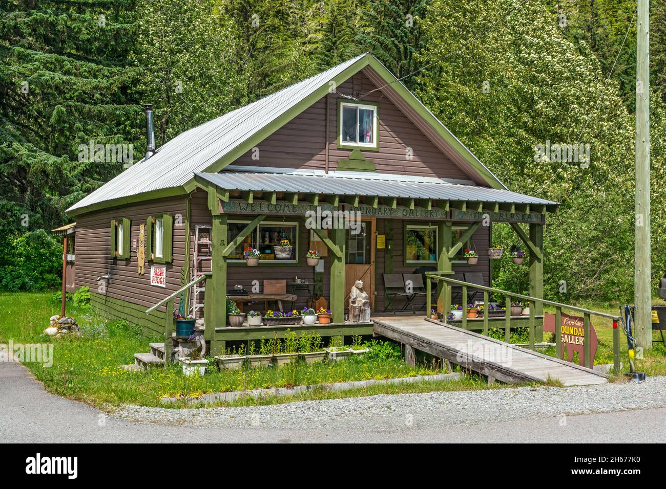 Etats-Unis, Alaska, Hyder, galerie, boutique de cadeaux Banque D'Images