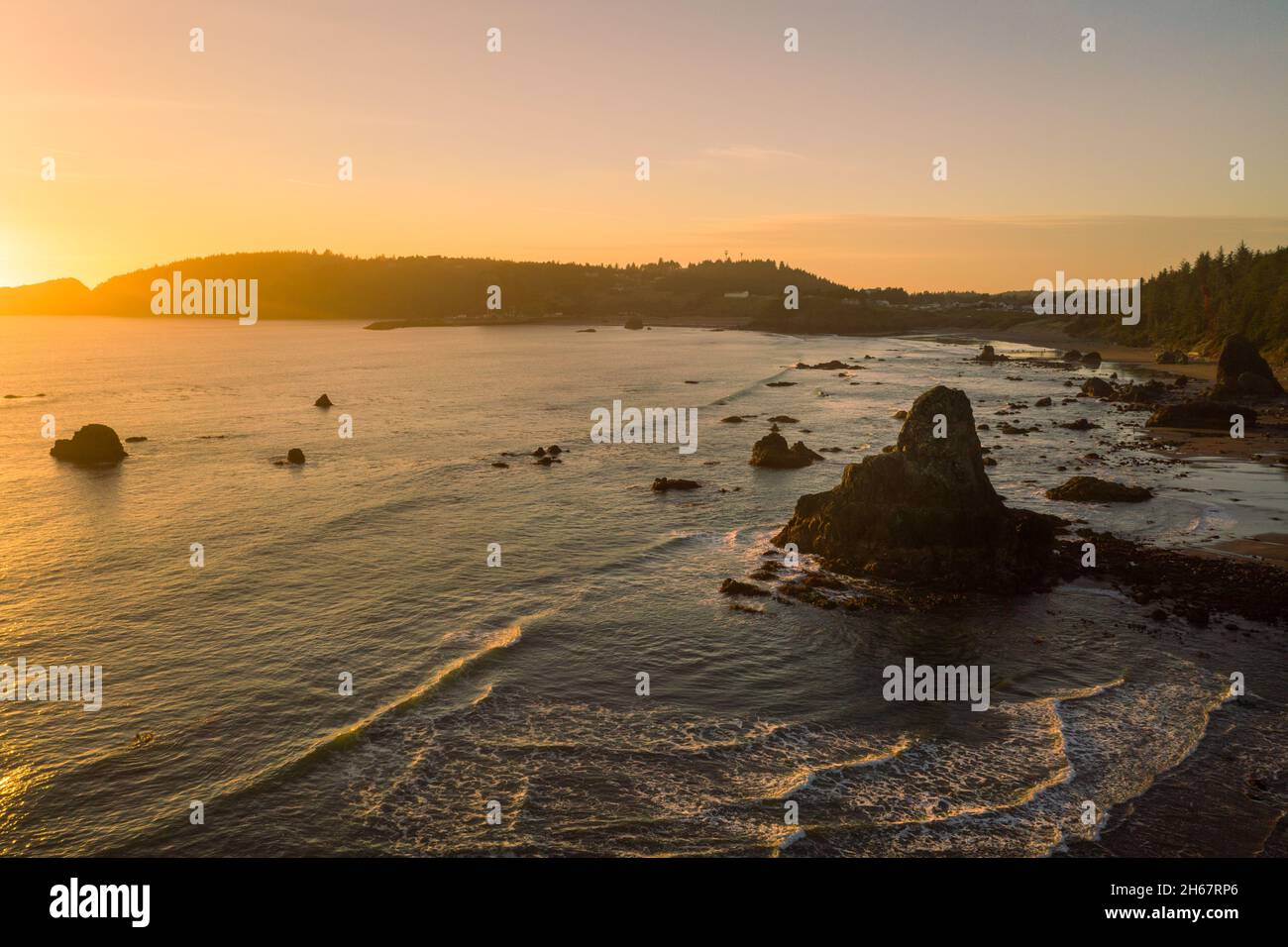 Port Orford, coucher de soleil sur la côte de l'Oregon. Banque D'Images