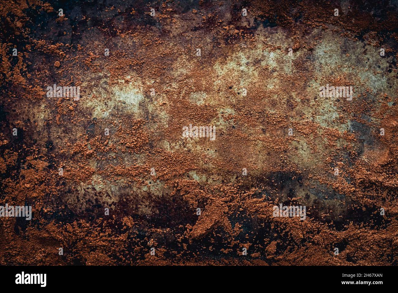 Texture grungy de la saleté brune sur le métal vieilli : saleté brune brossée sur une surface métallique abîmé Banque D'Images