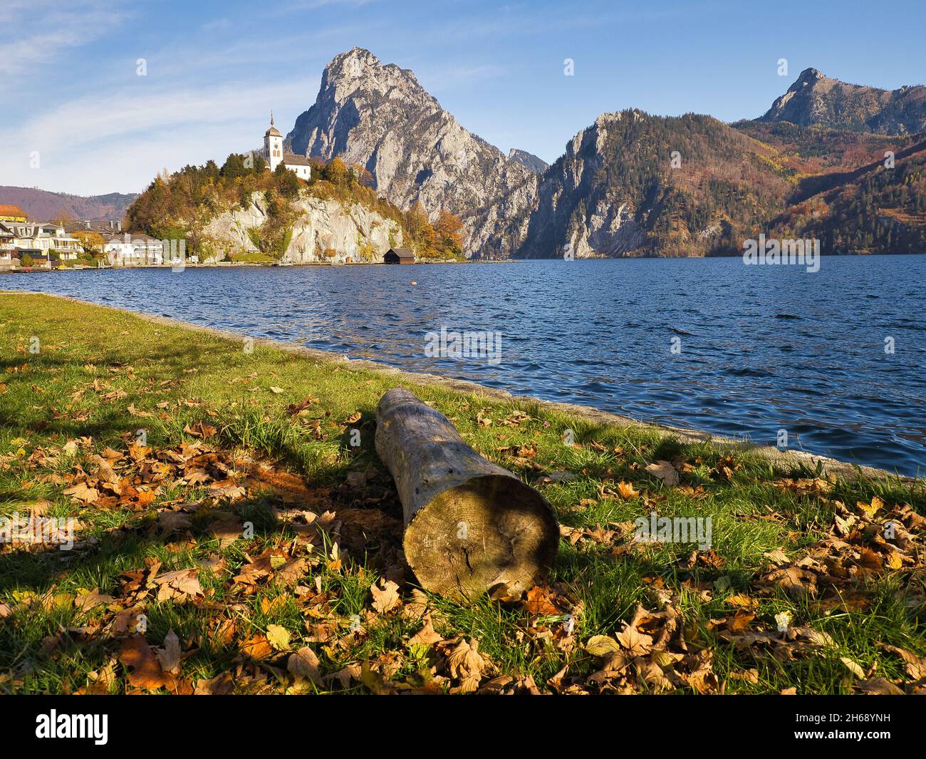 Automne au Traunsee près de Traunkirchen Banque D'Images