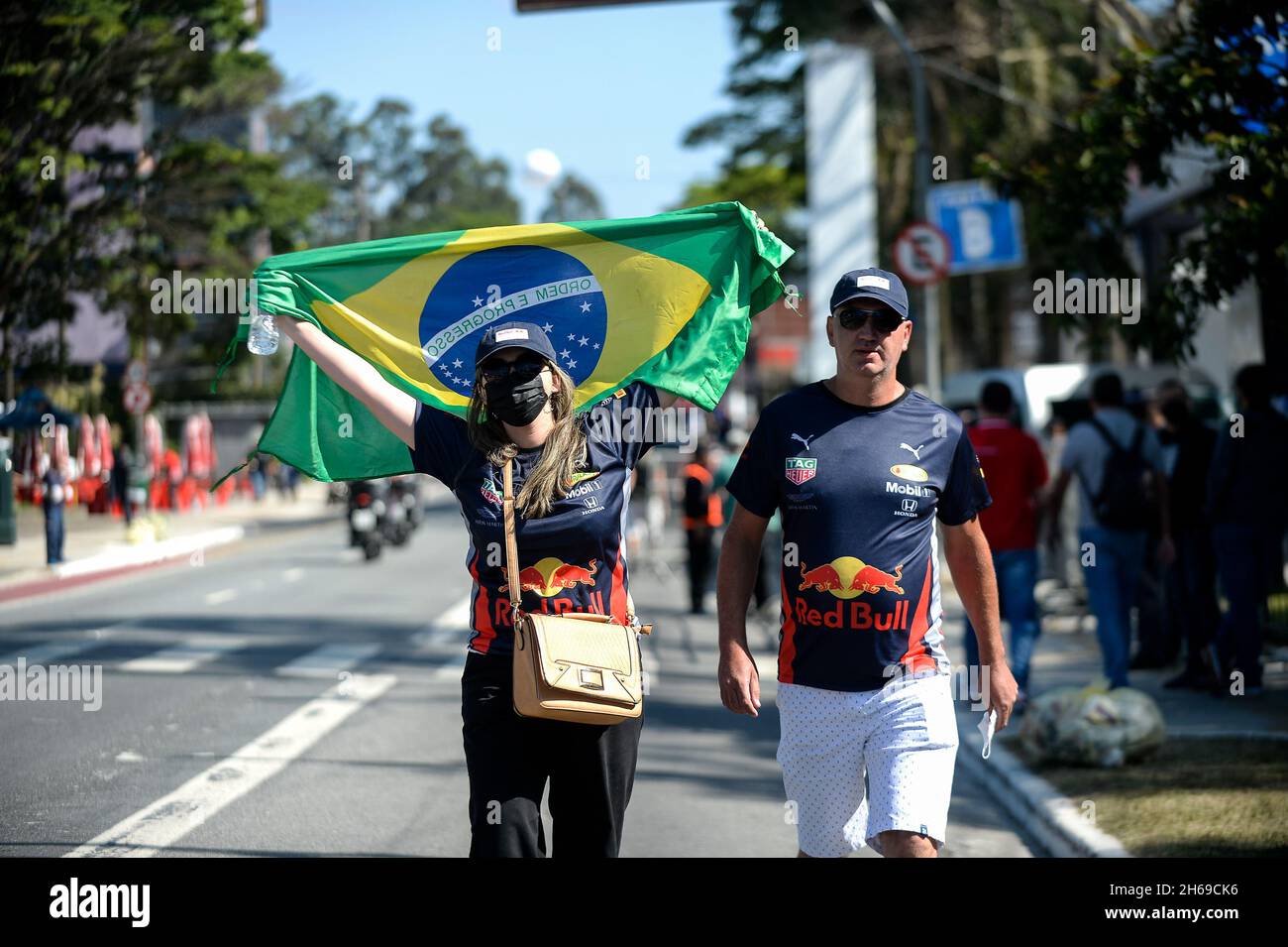 SP - Sao Paulo - 11/14/2021 - FORMULE 1 BRÉSIL 2021 GP, 2021 FORMULE 1 SAO PAULO GP - Publico commence à arriver pour le Grand Prix de Sao Paulo tenu à l'Autodrome Interlagos par le circuit mondial de Formule 1 pendant la saison 2021.Photo: Duda Bairros/AGIF/Sipa USA Banque D'Images