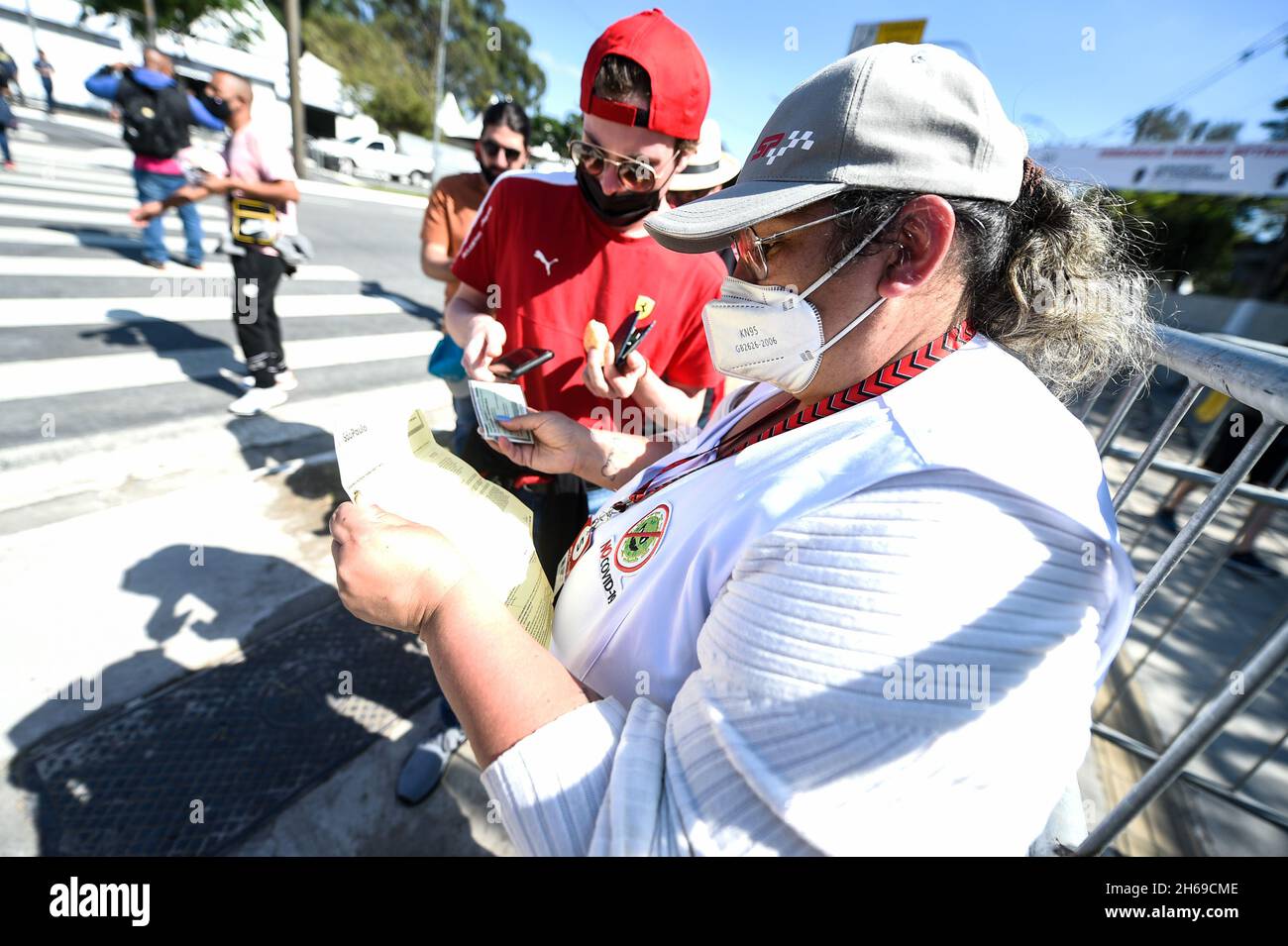 SP - Sao Paulo - 11/14/2021 - FORMULE 1 BRÉSIL 2021 GP, 2021 FORMULE 1 SAO PAULO GP - Vérification par PCR à l'arrivée du Grand Prix de Sao Paulo tenu à l'Autodrome d'Interlagos par le circuit mondial de Formule 1 pendant la saison 2021.Photo: Duda Bairros/AGIF/Sipa USA Banque D'Images