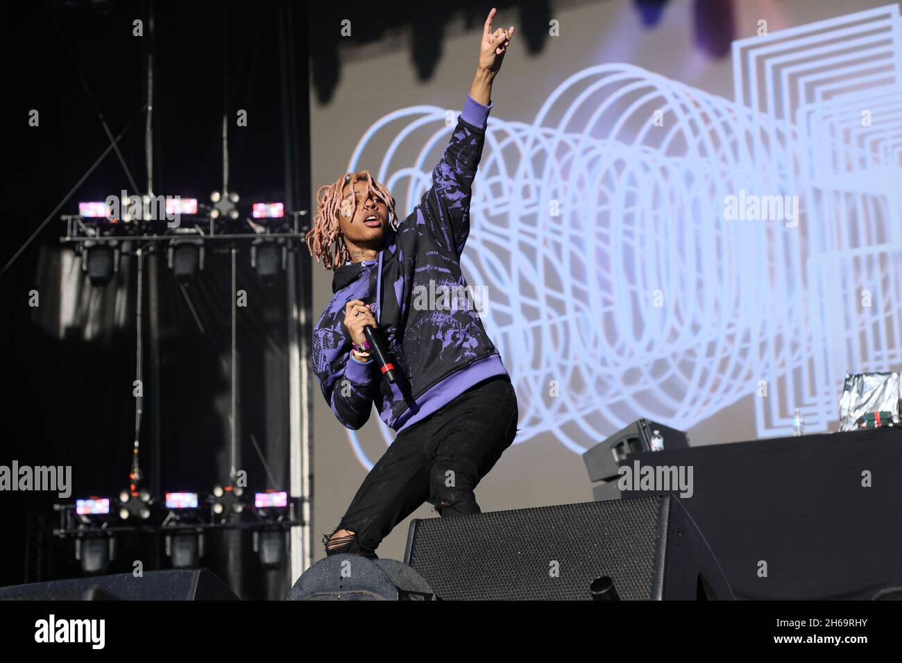 Le rappeur SoFaygo se produit sur scène pendant le Day N Vegas Music Festival au Las Vegas Festival Grounds de Las Vegas, Nevada, le samedi 13 novembre 2021.Photo de James Atoa/UPI Banque D'Images