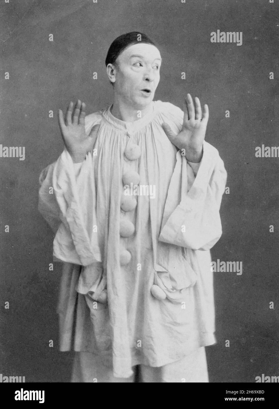 Imprimé sel de Paul Legrand comme Pierrot le clown-Paul Nadar - c1885 Banque D'Images