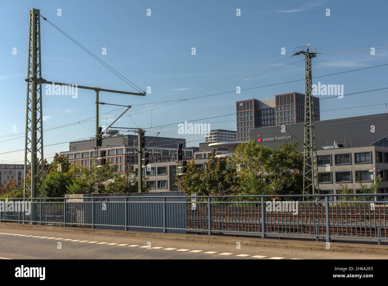 Vue sur les halls du parc des expositions, Francfort, Allemagne Banque D'Images