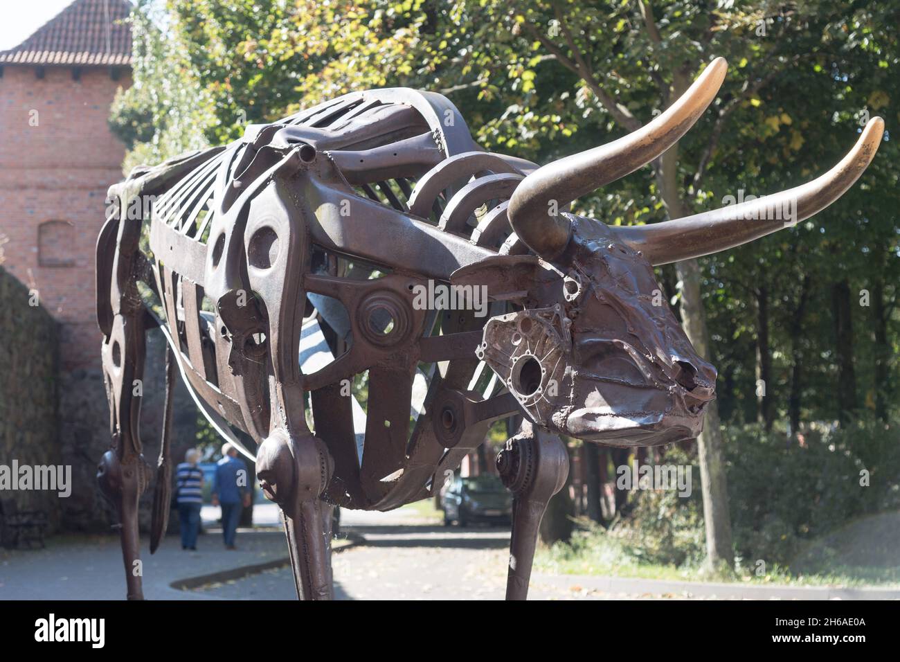 La sculpture d'Aurochs à Chojnice, Pologne.9 septembre 2021 © Wojciech Strozyk / Alamy stock photo *** Légende locale *** Banque D'Images