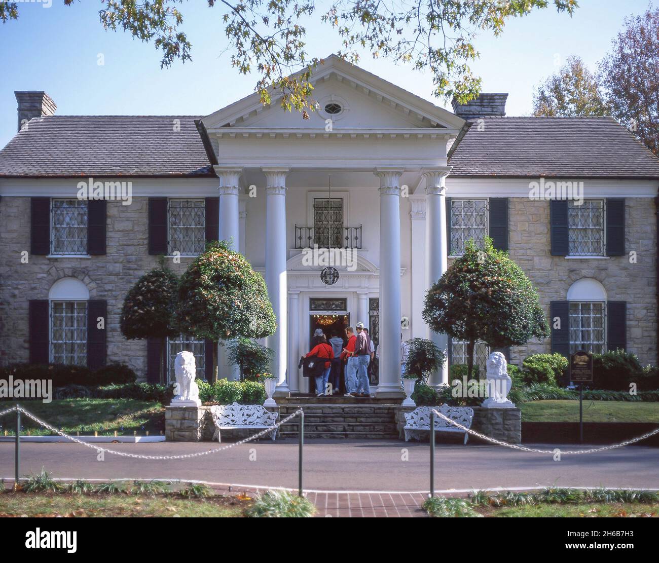 Hôtel particulier de Graceland, Elvis Presley Boulevard, Whitehaven, Memphis, Tennessee, United States of America Banque D'Images