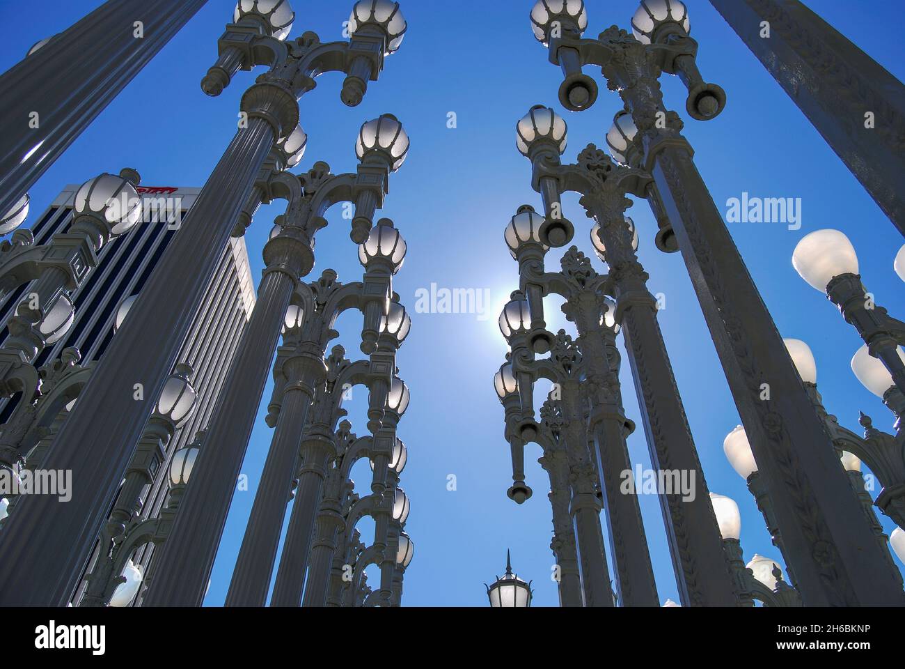'Lumière', sculpture urbaine Los Angeles County Museum of Art, Wilshire Boulevard, Los Angeles, Californie, États-Unis d'Amérique Banque D'Images