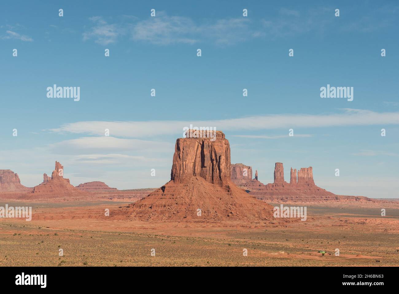 Paysage panoramique de Monument Valley depuis Artists point, États-Unis Banque D'Images