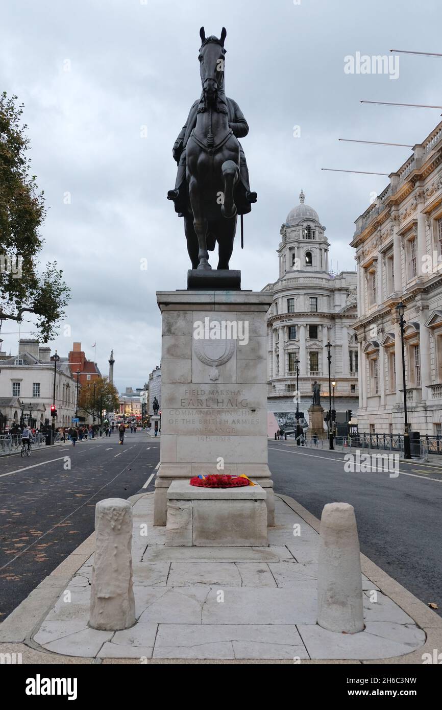 Londres, Royaume-Uni.Le monument commémoratif du maréchal Earl Haig qui se trouve à Whitehall.Il a été membre fondateur et président de la Légion britannique. Banque D'Images