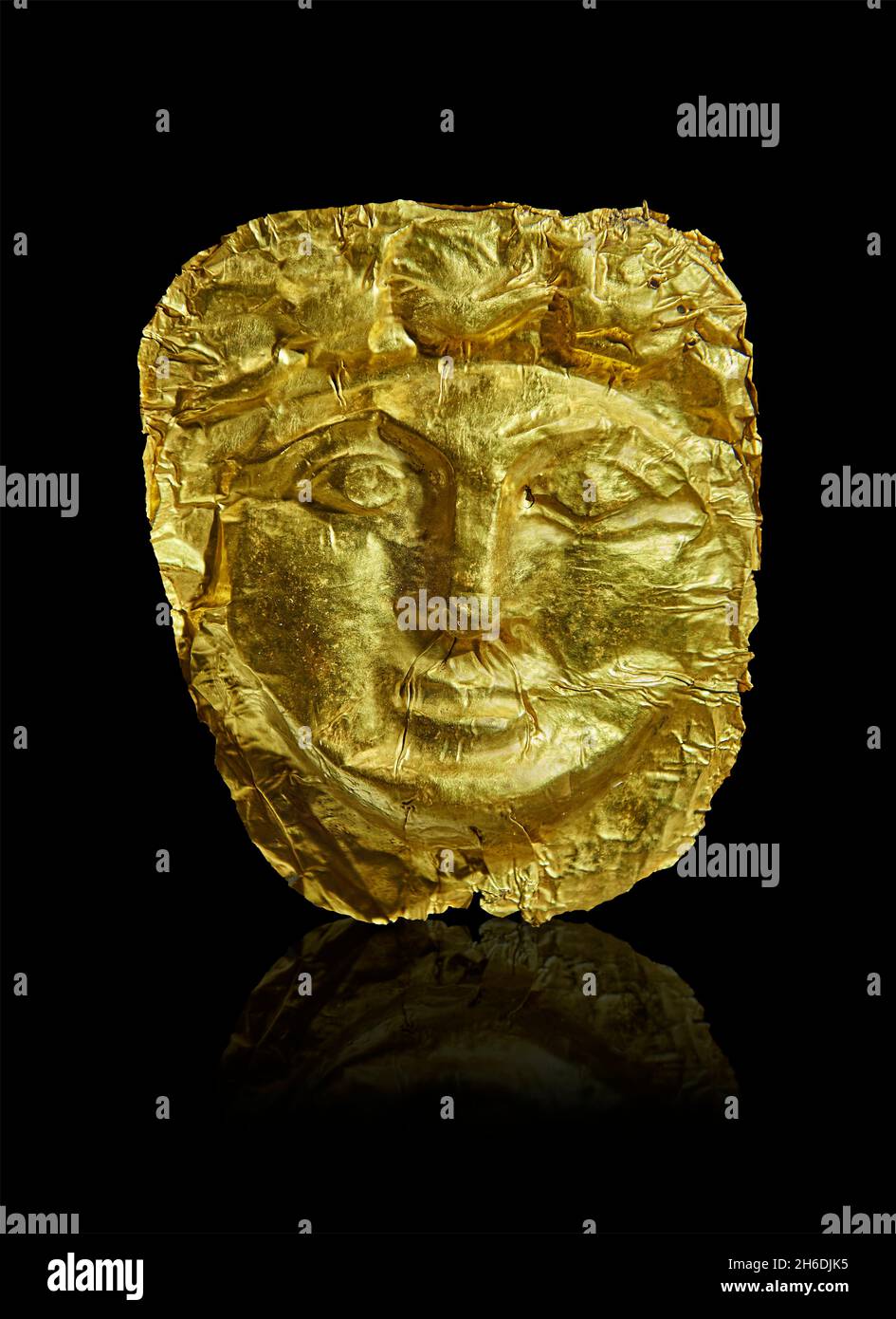 Or phénicien (1299-100 av. J.-C.) masque funéraire réutilisé dans un Burial romain impérial, 63 - 324 AD Tarsus.Musée du Louvre MNB 1315.Petit masque funéraire; être Banque D'Images