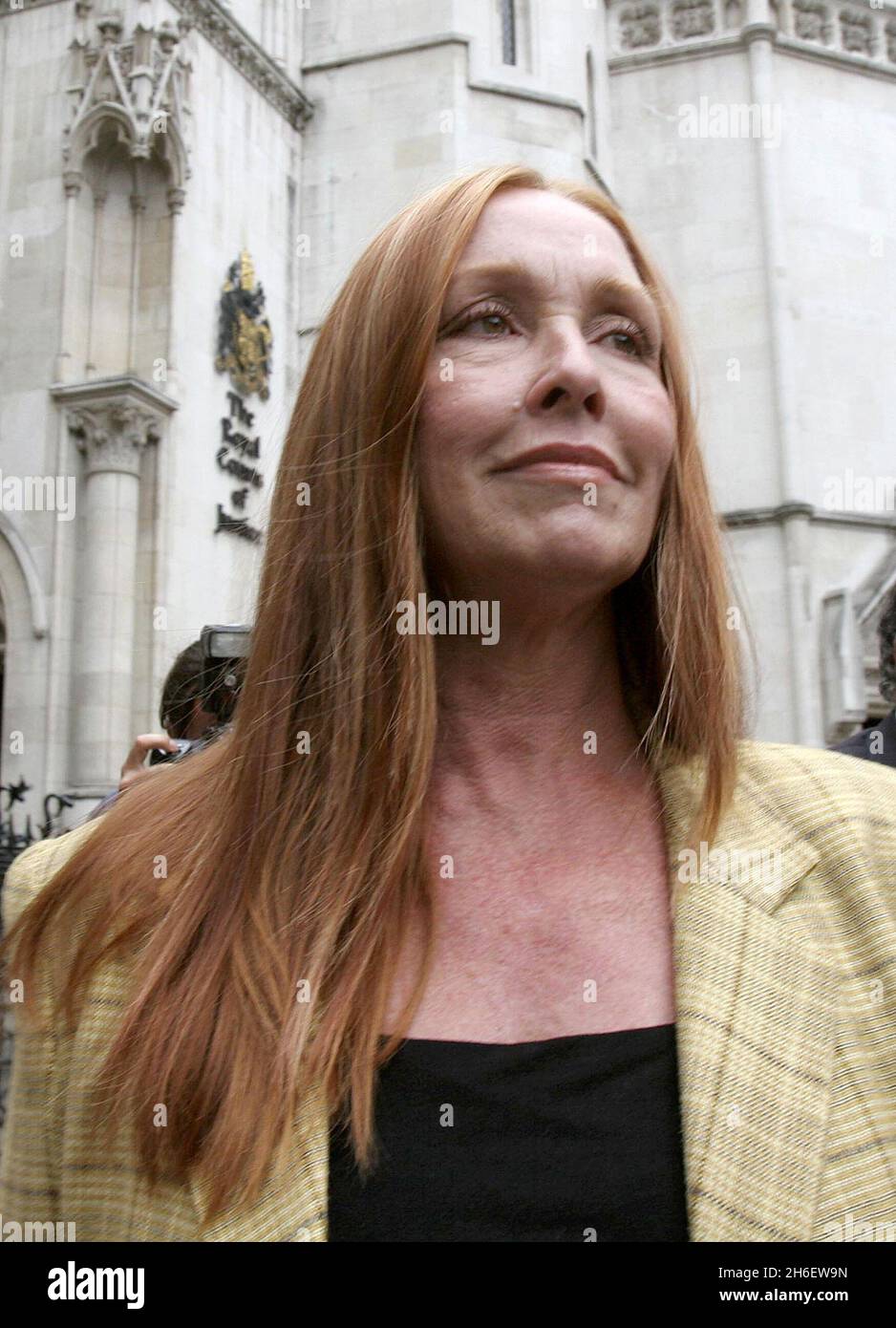 Deborah Tate, sœur de l'actrice Sharon Tate assassinée, quitte la haute cour pour l'affaire Roman Polanski.Jeff Moore/allactiondigital.com Banque D'Images