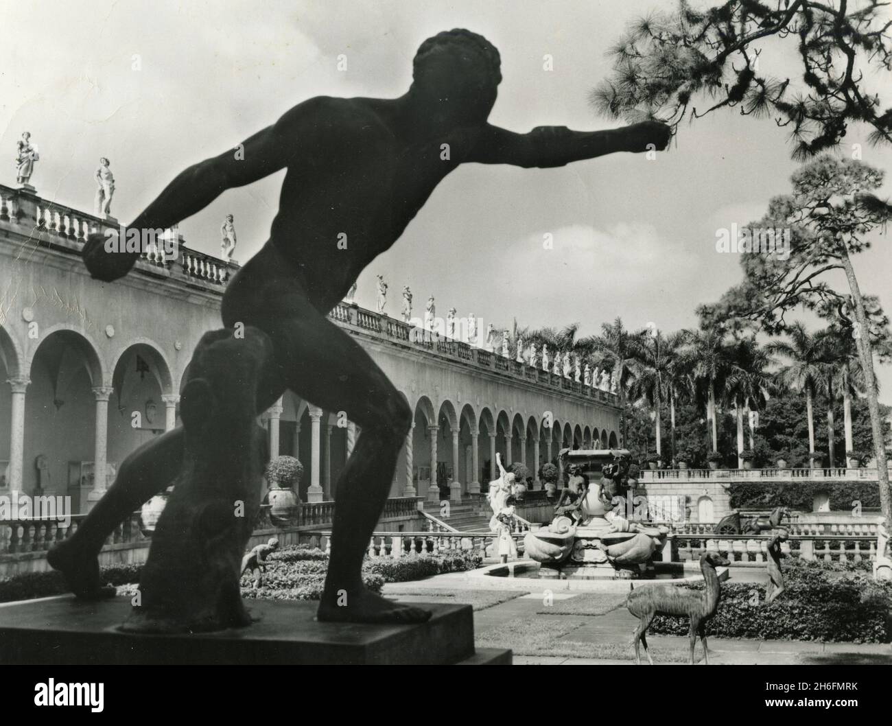 Art baroque dans le jardin du musée d'art John Ringling, Saratoga, FLA, USA 1967 Banque D'Images