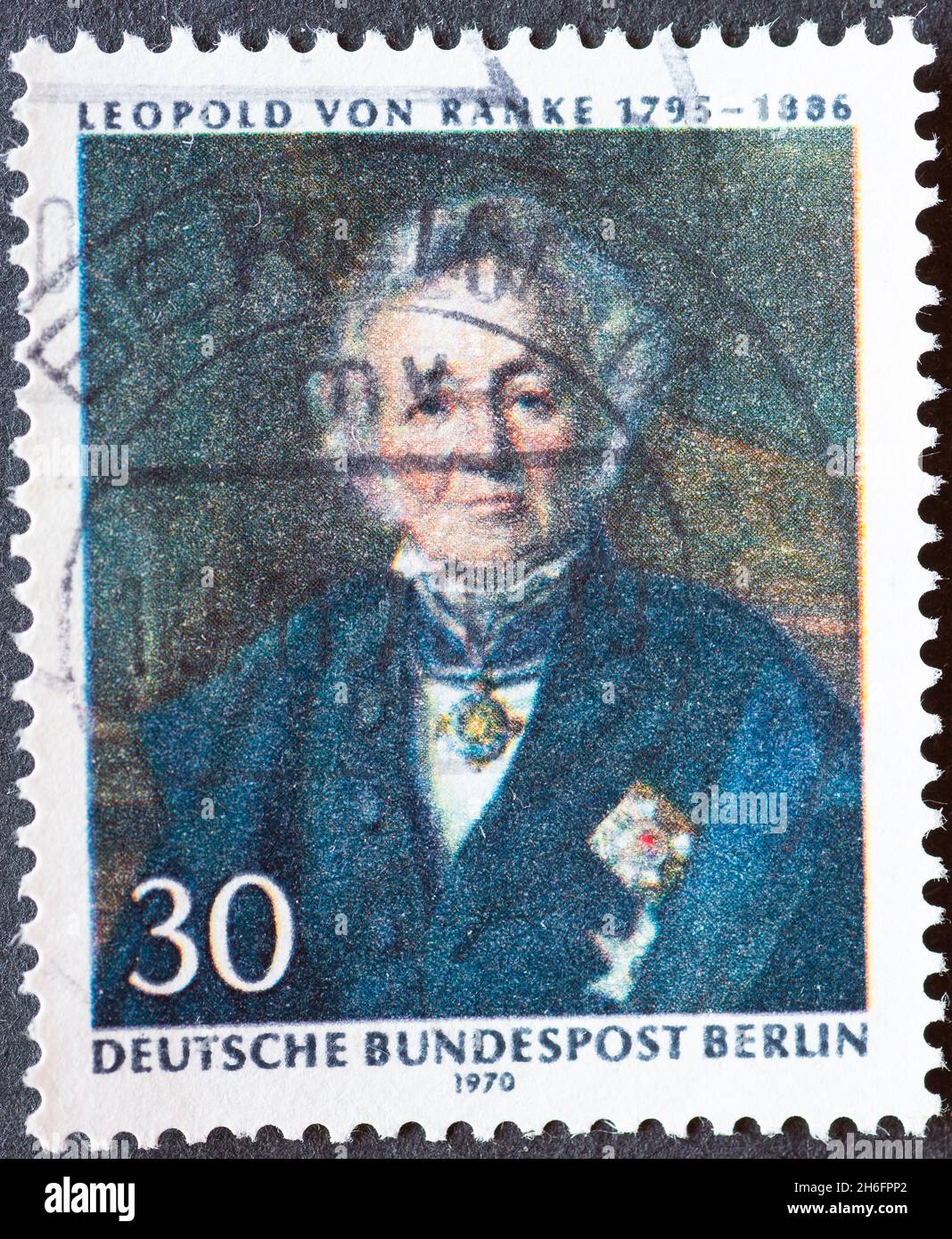 ALLEMAGNE, Berlin - VERS 1970: Timbre-poste d'Allemagne, Berlin montrant un portrait de l'historien, professeur d'université Leopold von Ranke 1795-188 Banque D'Images