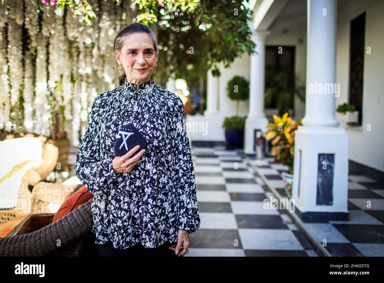 HERMOSILLO, MEXIQUE - NOVEMBRE 15: Ofelia Medina actrice mexicaine à la conférence de presse, pendant la première journée de tournage du film 'El Casino del Diabl Banque D'Images