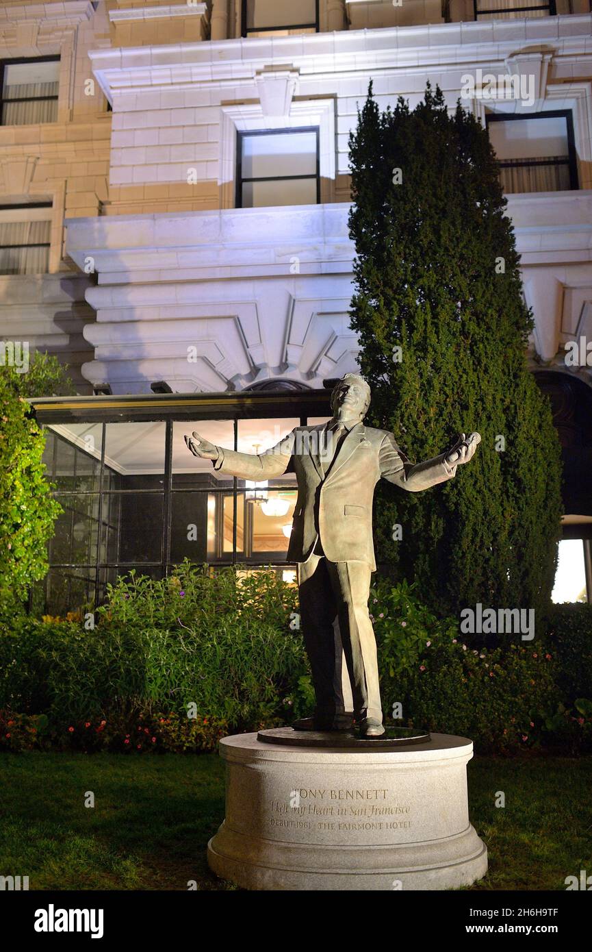 Tony Bennett 'J'ai perdu mon coeur à San Francisco' a fait ses débuts à l'hôtel Fairmont Banque D'Images