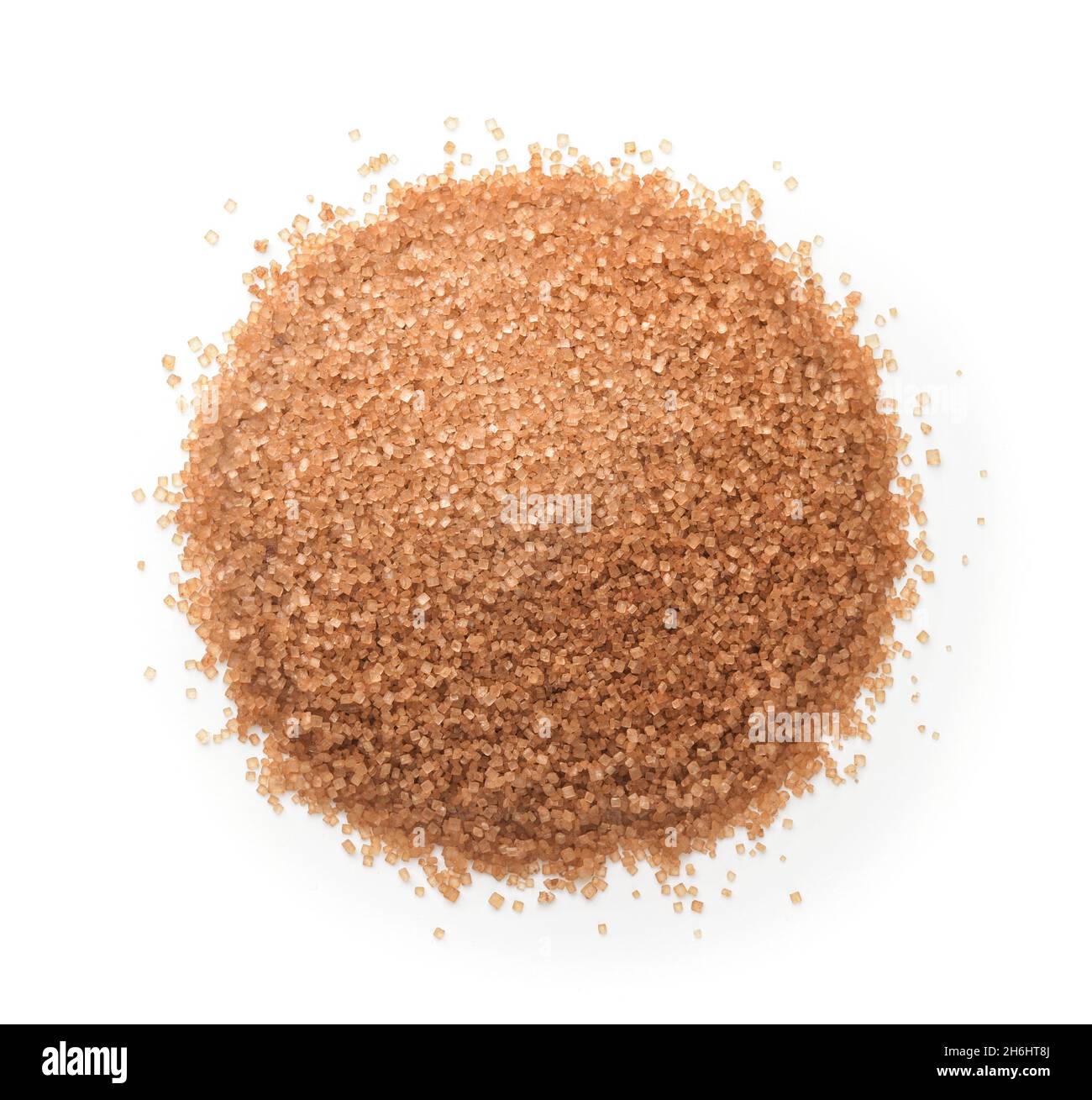 Vue de dessus du sucre brun granulé naturel isolé sur blanc Banque D'Images