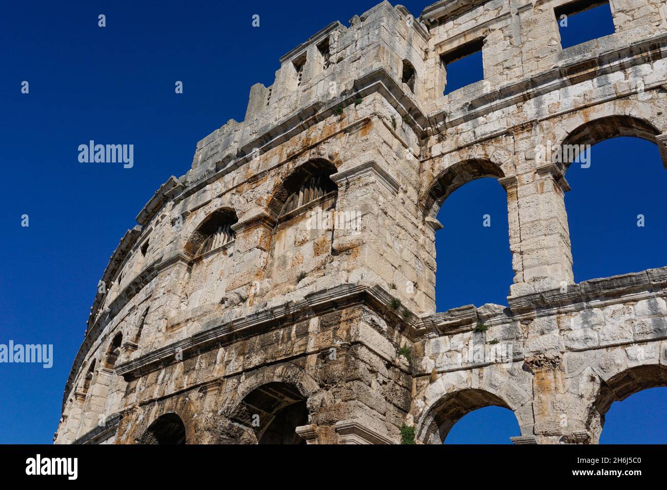 Pula, Croatie - 27 octobre 2021 : vue sur la Pula Arena en Istrie, dans le nord-est de la Croatie Banque D'Images