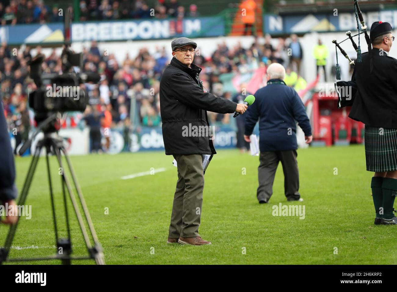 13.11.2021 Leicester, Angleterre.Rugby Union.Martin Ballard enregistre le paiement de la bande Seaforth Highlanders (Leicester) pendant Banque D'Images