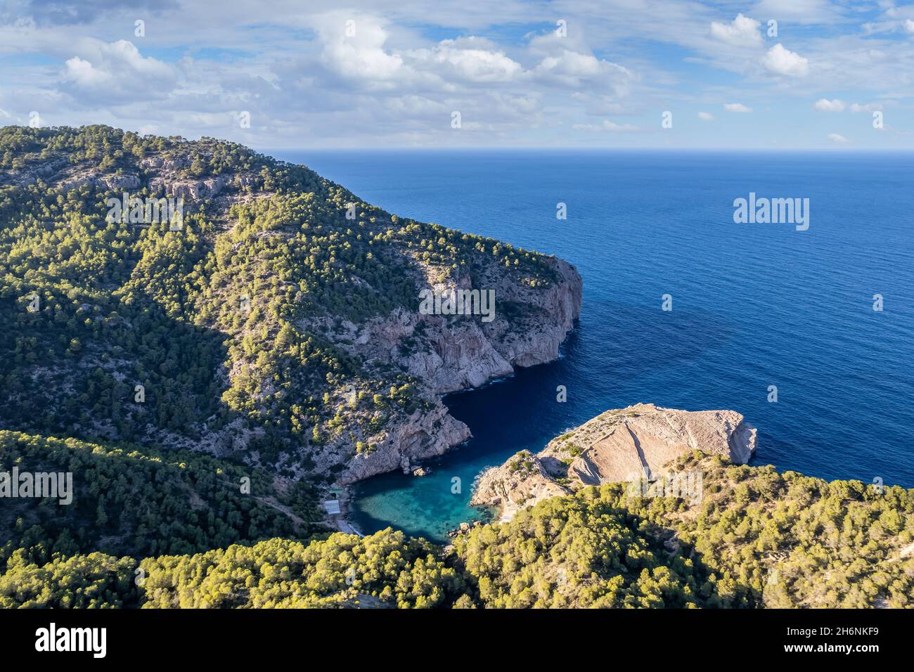 Vue aérienne de Cala es Portixol, îles d'Ibiza, Espagne Banque D'Images