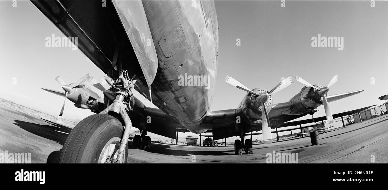 McDonnel Douglas DC-6, aéroport de Santa Teresa 5T6, comté de Santa Teresa, Nouveau-Mexique, États-Unis d'Amérique, États-Unis.McDonnel Douglas DC-6, Santa Teresa Banque D'Images