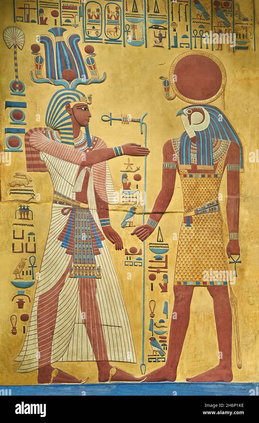 Ancien Egyptien peint relief de mur de la tombe de Sety I, 1290-1279 av. J.-C., 19e dynastie, Vallée des rois Kuxor.Plâtre moulé.Le panneau illustre Banque D'Images