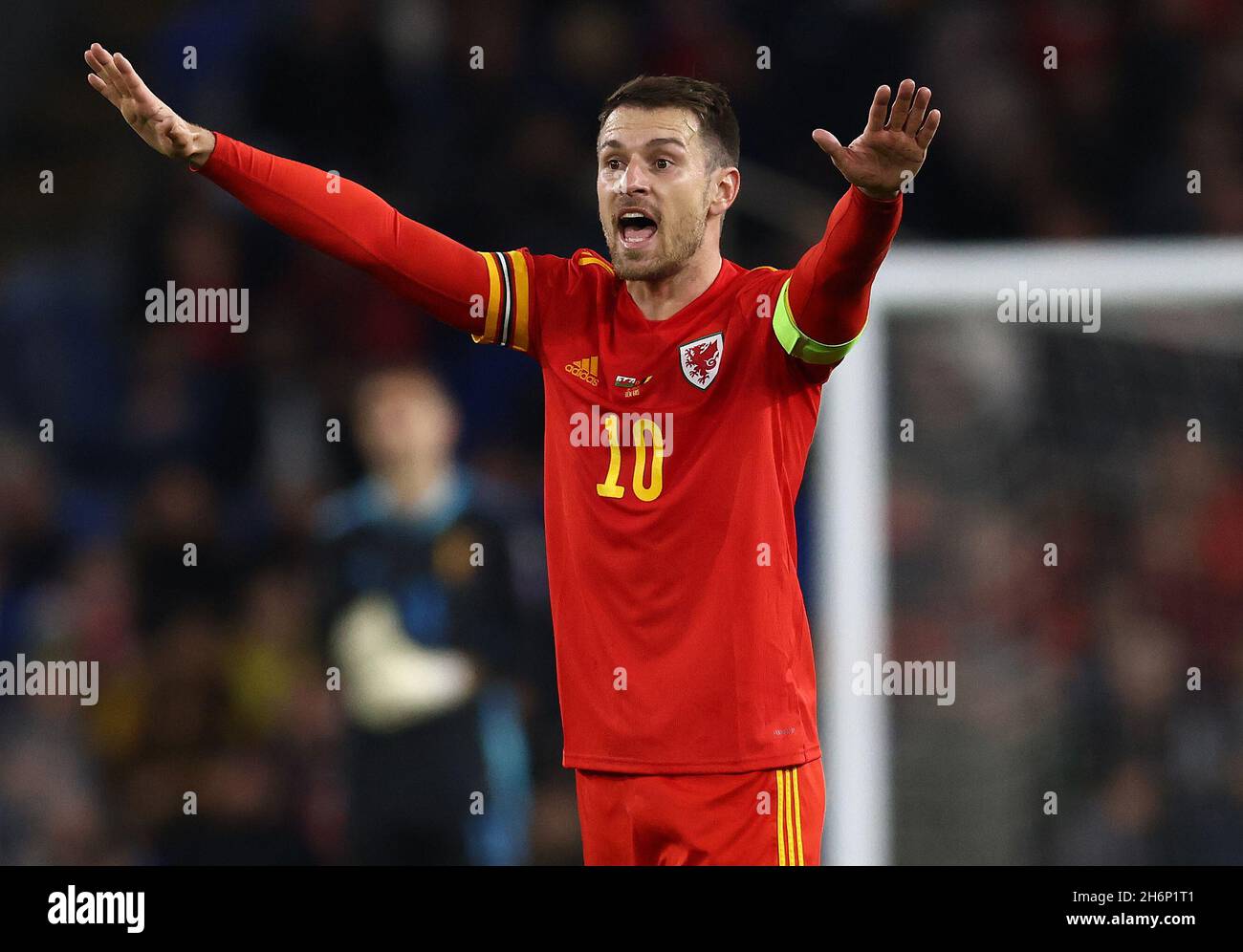 Cardiff, pays de Galles, 16 novembre 2021.Aaron Ramsey, du pays de Galles, lors de la coupe du monde de la FIFA 2022 - rencontre de qualification européenne au Cardiff City Stadium, Cardiff.Le crédit photo doit être lu : Darren Staples / Sportimage Banque D'Images