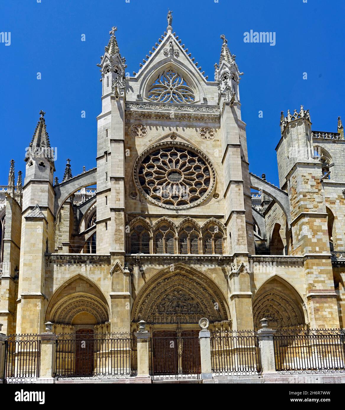 Chemin de Saint James : Cathédrale de Leon, portail principal Banque D'Images