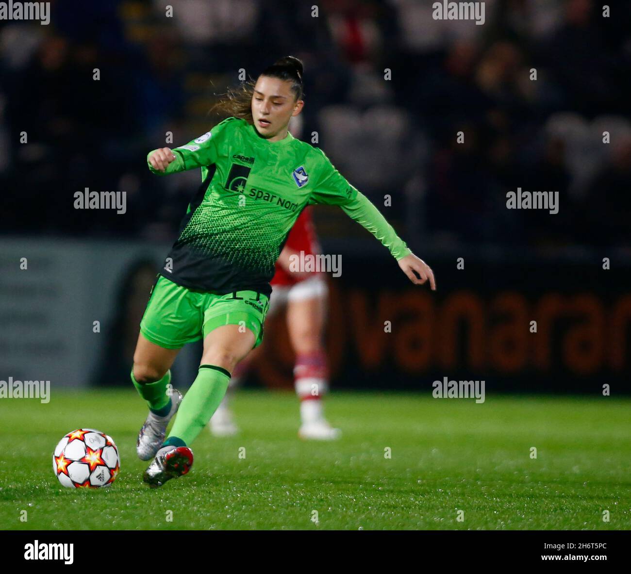 Borehamwood, Royaume-Uni.17 novembre 2021.BOREHAMWOOD, ANGLETERRE - NOVEMBRE 17 : Sarah Jankovska de HB Koge en action pendant la Ligue des femmes Champion Groupe C entre Arsenal Women et HB K¿ge Women à Meadow Park le 17 novembre 2021 à Borehamwood, Angleterre Credit: Action Foto Sport/Alay Live News Banque D'Images