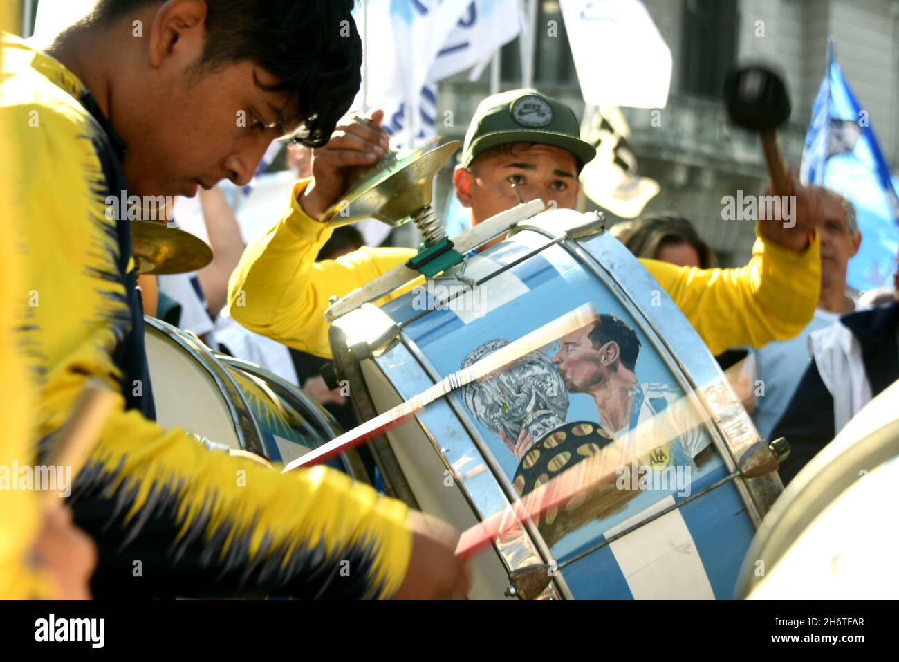 Manifestación en apoyo al Presidente Alberto Fernández al conmemorarse el día de la militancia, 17 de noviembre de 2021, Buenos Aires, Argentine Banque D'Images